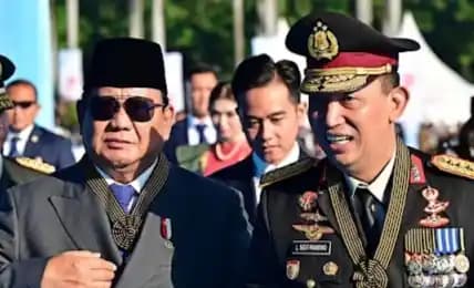 Presiden Prabowo Subianto bersama Kapolri Jendral Listyo Sigit Prabowo