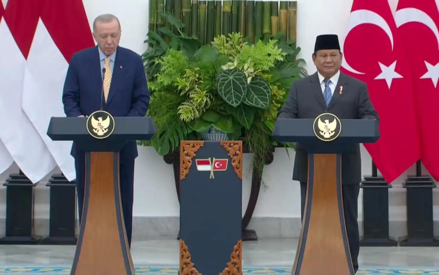Presiden Prabowo Subianto bersama Presiden Turki Recep Tayyip Erdogan
