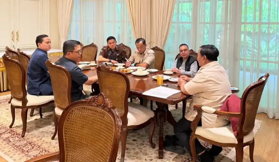 Presiden Prabowo Subianto menggelar pertemuan terbatas