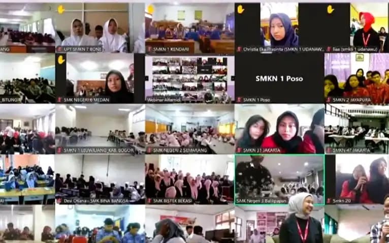 Program vokasi yang digelar oleh perusahaan retail perdagangan
