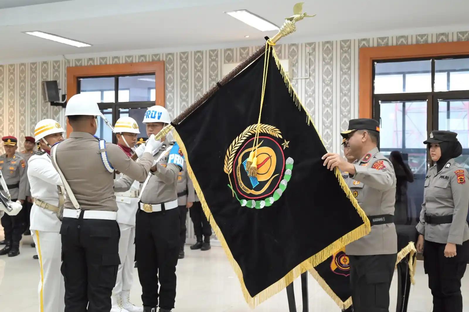 Prosesi pencucian Pataka “Siginjai Sakti Wirabakti”