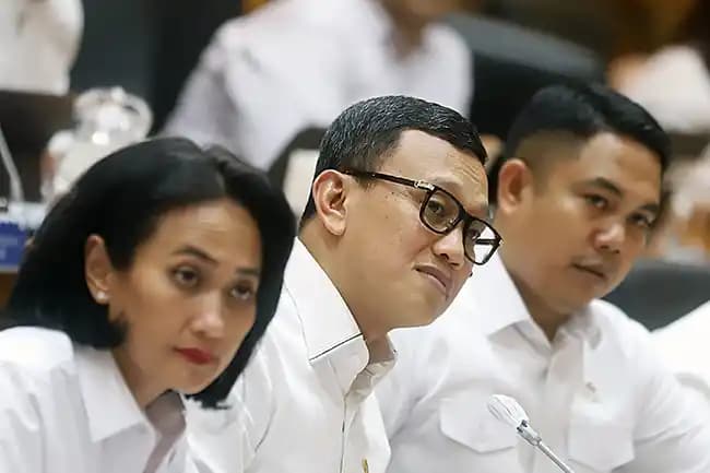 Raker Komisi IX dengan Menteri PPMI