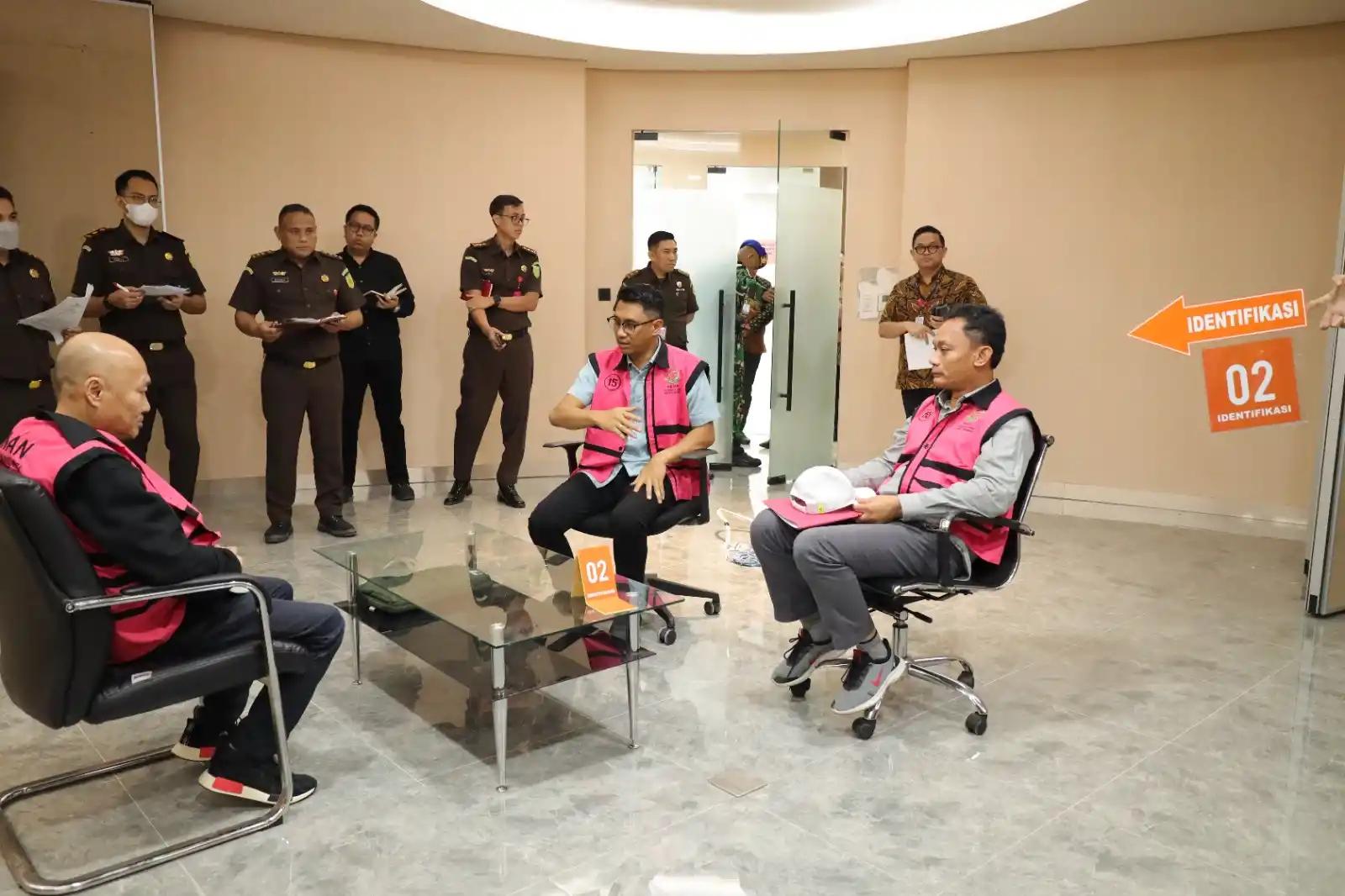 Rekonstruksi Kasus Suap Hakim Rp 60 M