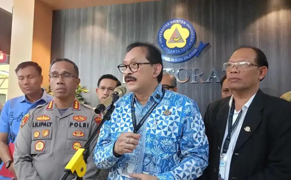 Rektor UKI, Dhaniswara K. Harjono