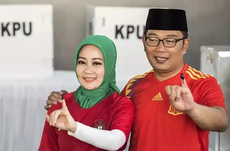 Ridwan Kamil bersama istrinya Atalia Praratya