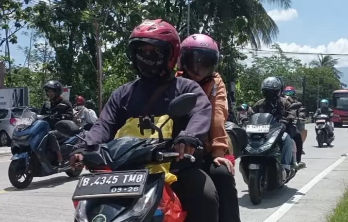 Rombongan pemudik