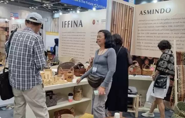 Salah satu peserta pameran asal Indonesia yang berada di Korea International Furniture and Interior Fair