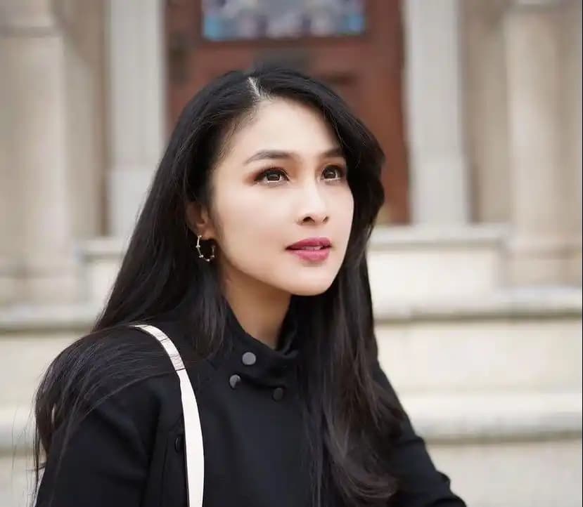 Sandra Dewi