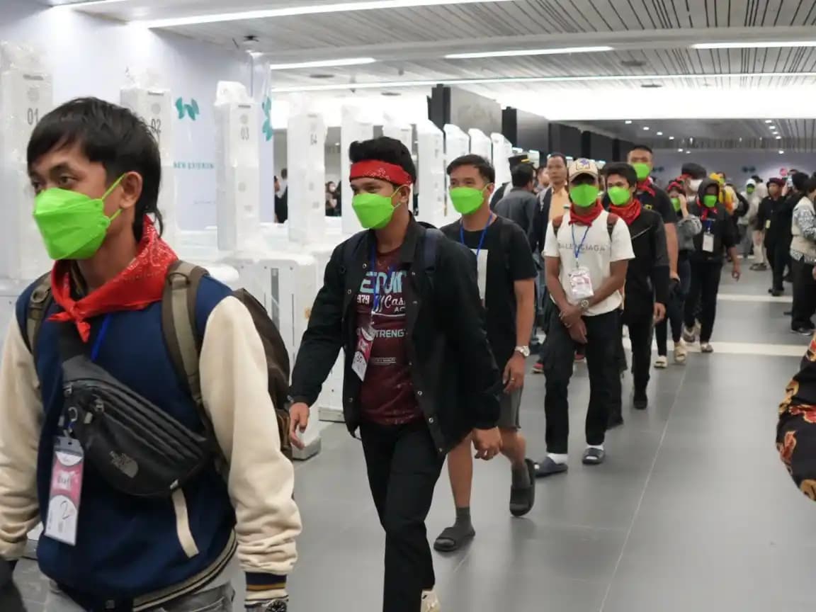 Sebanyak 84 pekerja migran Indonesia yang menjadi korban penipuan kerja ilegal di Kota Myawaddy, Myanmar. (Dok. KemenP2MI)
