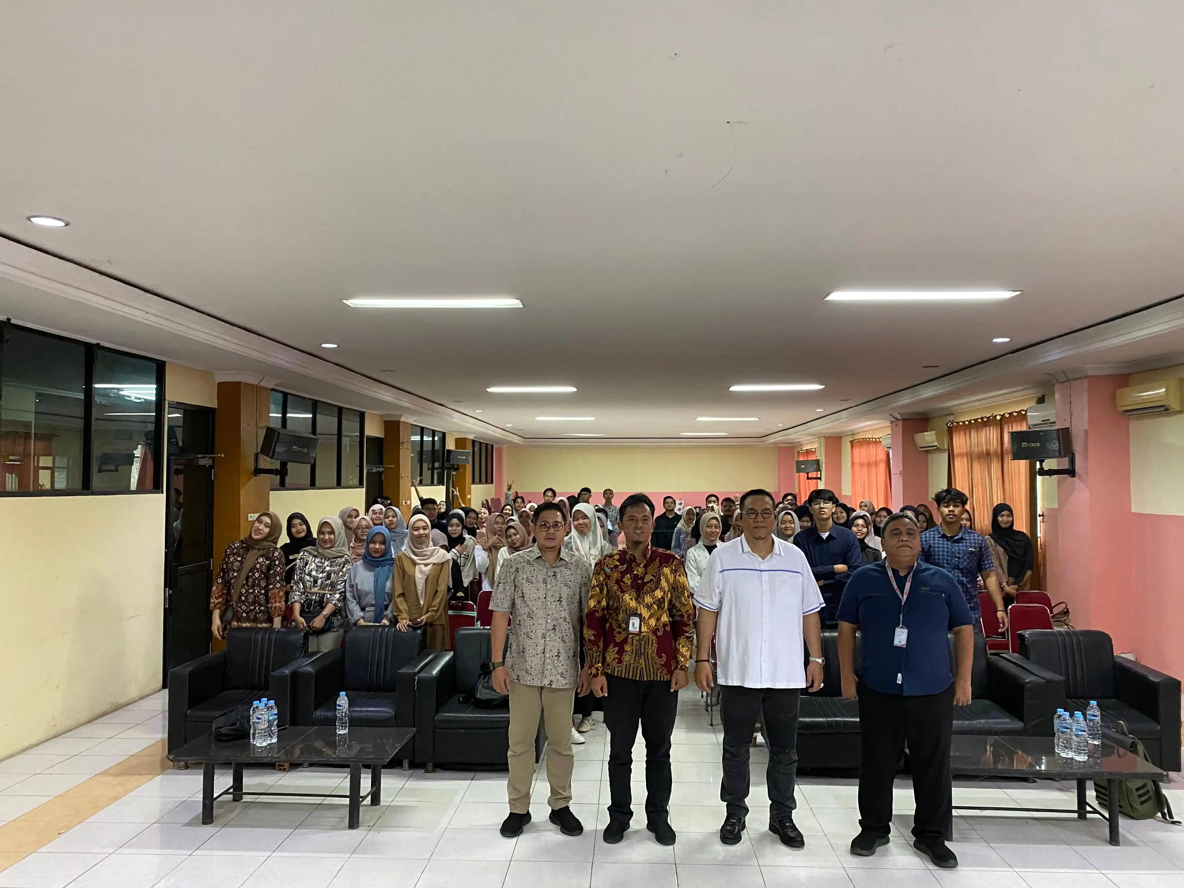 Seminar Bertajuk “Masa Depan Nikel Indonesia: Peluang dan Tantangan”