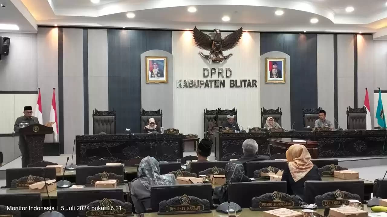 sidang Paripurna dengan agenda Penyampaian Laporan Pansus I, II, dan III, Penyampaian Laporan Pansus RPJPD