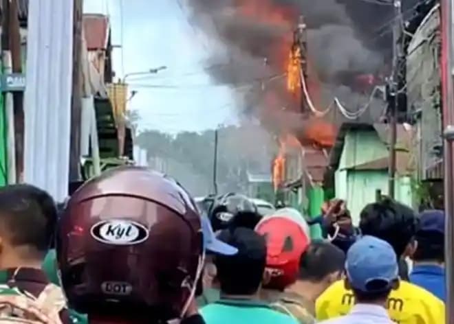 Situasi Kebakaran di Kodam Makassar