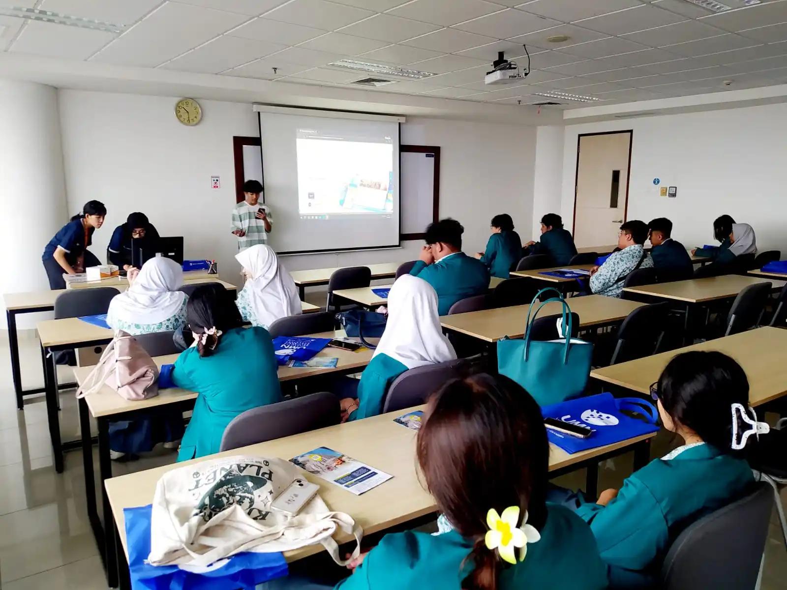 SMK Multimedia Sumbangsih