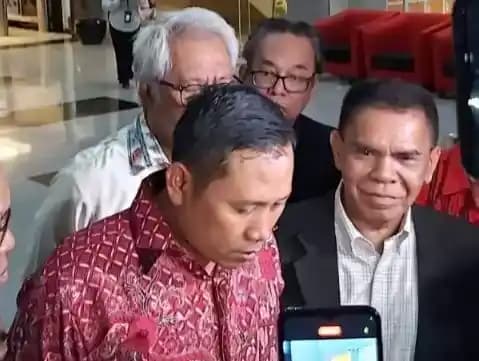 Staf Hasto PIDP Terima Titipan Tas Berisi Uang dari Harun Masiku
