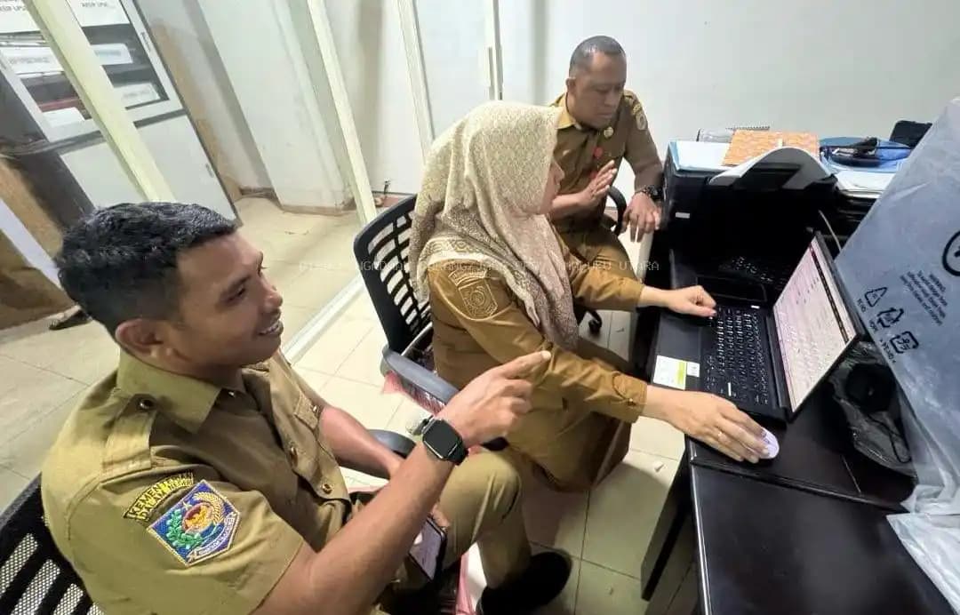 Suasana asistensi perbaikan database RUP yang digelar BPBJ Malut bersama BKD Malut
