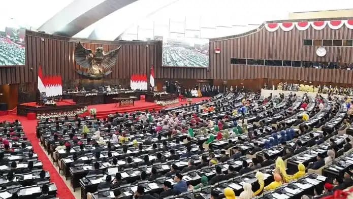 Suasana pelantikan anggota DPR RI masa jabatan 2024-2029 di Jakarta