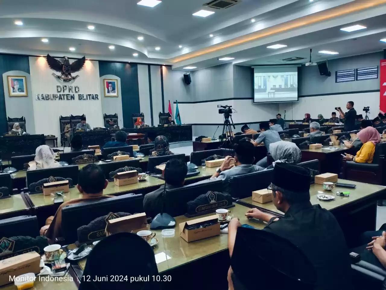 Suasana Rapat Paripurna DPRD Kabupaten Blitar di Graha Paripurna