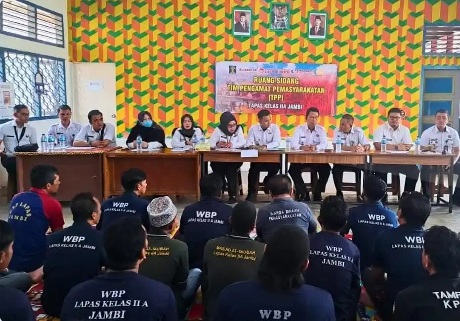Suasana Sidang Tim Pengamat Pemasyarakatan (TPP) di Lapas Kelas IIA Jambi