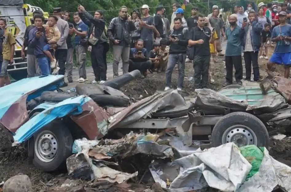 Tabrakan maut di Purworejo