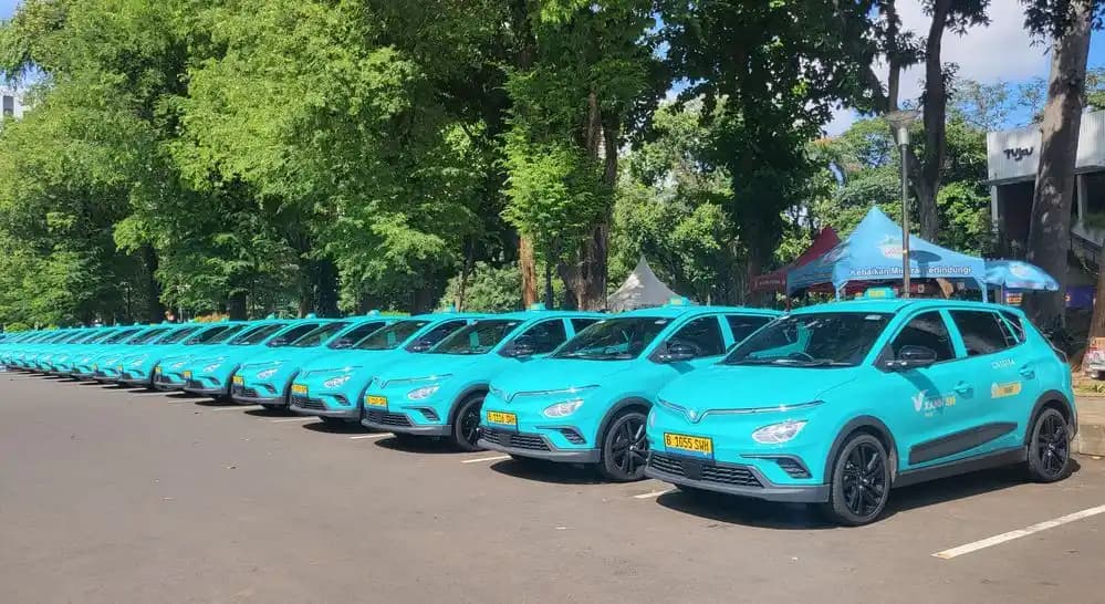 Taxi Listrik Xanh SM