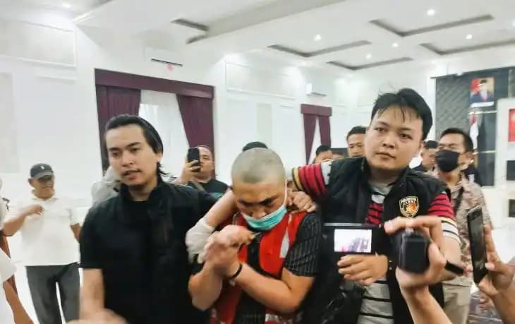 Tersangka Pembunuhan wanita dalam lemari