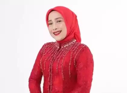 Tia Rahmania