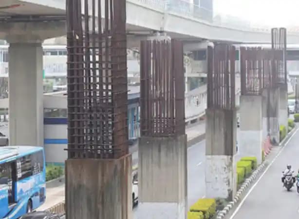 Tiang Monorel Mangkrak