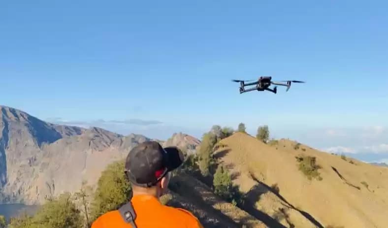 Tim SAR Gunakan Drone