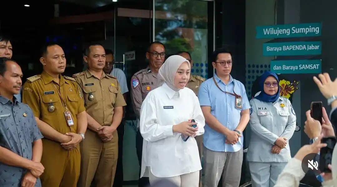 Wakil Bupati Garut, Luthfianisa Putri Karlina saat meninjau kantor Samsat Garut