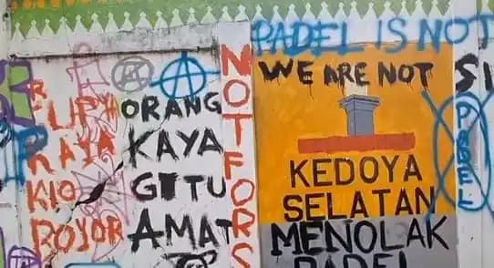 Warga Protes, Pemprov DKI Jakarta membatalkan pengalihfungsian lapangan bola Kedoya jadi arena Padel