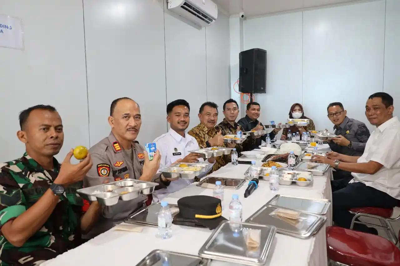 Wawali Kota Bekasi, Harris Bobihoe Resmikan Dapur MBG Bojongmenteng